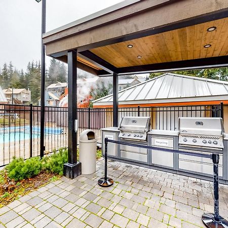 Lake Placid Coach House 16 Whistler Bagian luar foto
